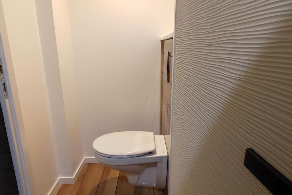 Studio Paisible Et Balneo Vezin-le-Coquet Εξωτερικό φωτογραφία