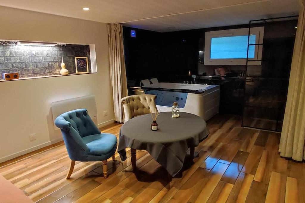 Studio Paisible Et Balneo Vezin-le-Coquet Εξωτερικό φωτογραφία