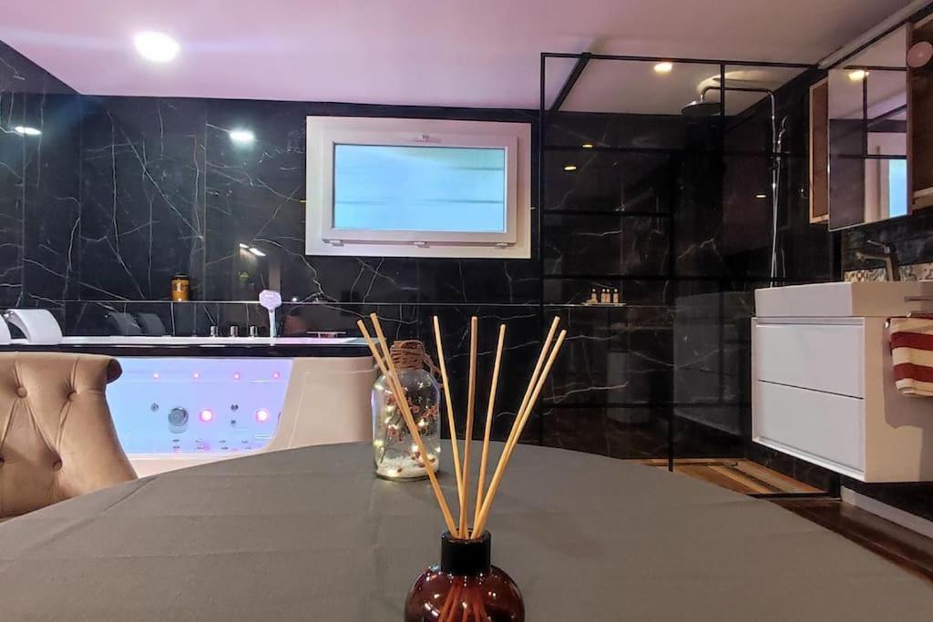 Studio Paisible Et Balneo Vezin-le-Coquet Εξωτερικό φωτογραφία
